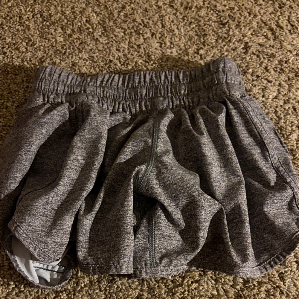 lululemon gray  hottie hots  size 0 and 2.5